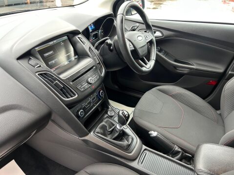 Ford Focus 1.0T EcoBoost Zetec S Euro 6 (s/s) 5dr 19