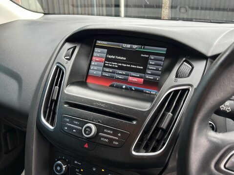 Ford Focus 1.0T EcoBoost Zetec S Euro 6 (s/s) 5dr 32