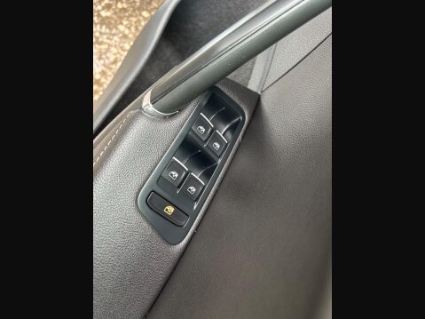 Volkswagen Golf 2.0 TSI R DSG 4Motion Euro 6 (s/s) 5dr 27