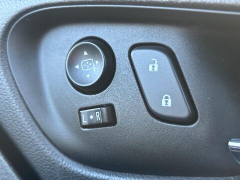 Vauxhall Insignia 1.6 CDTi SRi VX Line Nav Sports Tourer Euro 6 (s/s) 5dr 44