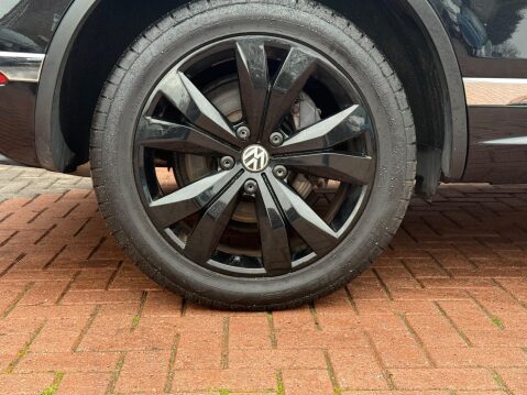 Volkswagen Touareg 3.0 TDI V6 BlueMotion Tech R-Line Tiptronic 4WD Euro 6 (s/s) 5dr 57