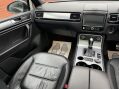 Volkswagen Touareg 3.0 TDI V6 BlueMotion Tech R-Line Tiptronic 4WD Euro 6 (s/s) 5dr 67