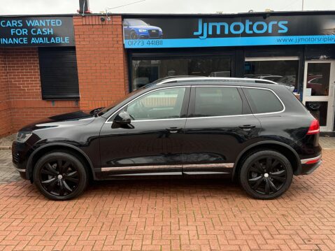 Volkswagen Touareg 3.0 TDI V6 BlueMotion Tech R-Line Tiptronic 4WD Euro 6 (s/s) 5dr 26