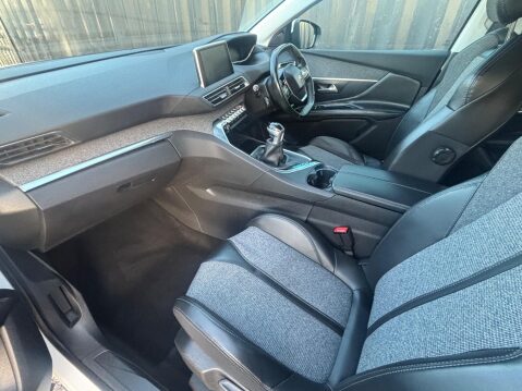 Peugeot 3008 1.2 PureTech Allure Euro 6 (s/s) 5dr 61