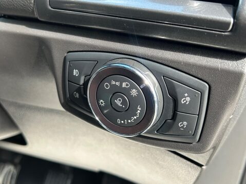 Ford Mondeo 2.0 EcoBlue Titanium Edition Euro 6 (s/s) 5dr 44