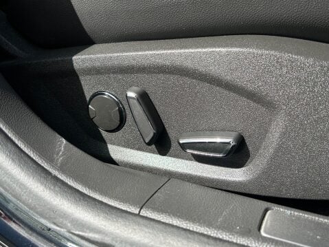 Ford Mondeo 2.0 EcoBlue Titanium Edition Euro 6 (s/s) 5dr 57