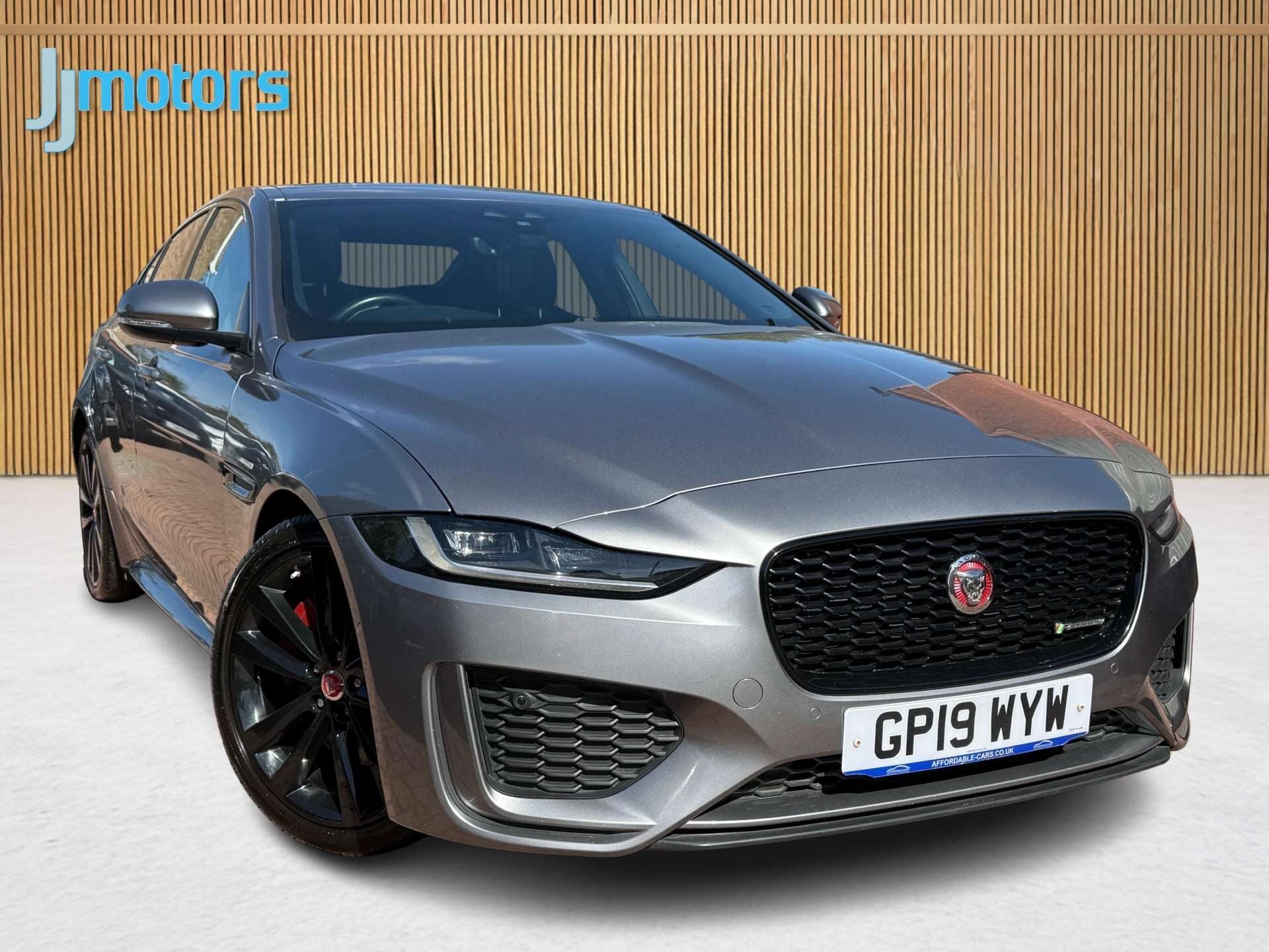 Jaguar Xe