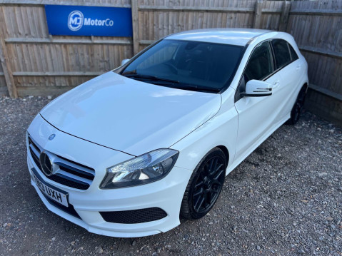 Mercedes-Benz A Class 2.1 A220 BlueEfficiency AMG Sport CDi Auto 5dr 32