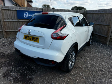 Nissan Juke 1.2 Juke Tekna DiG-T 5dr 4