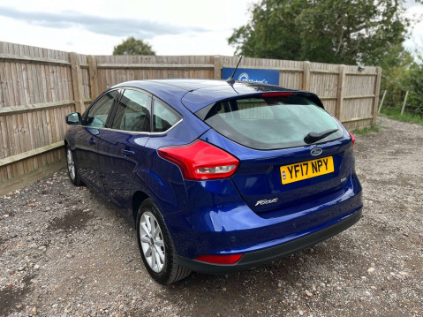 Ford Focus 1.0 Focus Titanium Auto 5dr 52