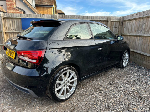 Audi A1 1.0 A1 S Line Nav TFSI Semi-Auto 3dr 4