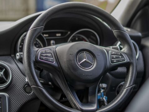 Mercedes-Benz A Class 2.1 A 200 D Sport Auto 5dr 16