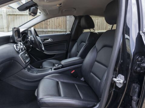 Mercedes-Benz A Class 2.1 A 200 D Sport Auto 5dr 32