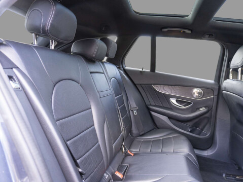 Mercedes-Benz C Class 2.0 C200 AMG Line Premium Auto 5dr 45