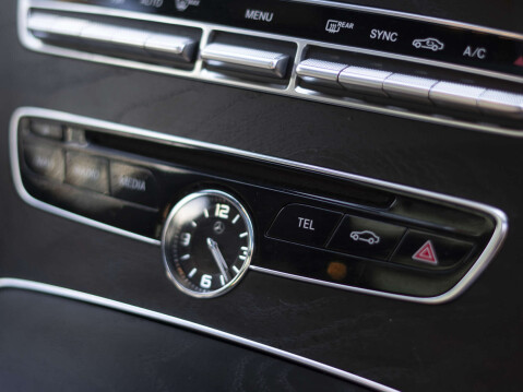 Mercedes-Benz C Class 2.0 C200 AMG Line Premium Auto 5dr 40
