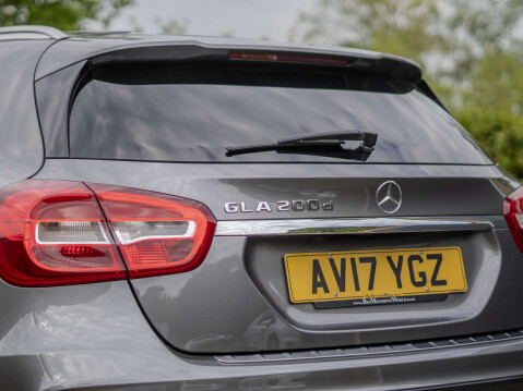 Mercedes-Benz GLA 2.1 GLA 200 AMG Line D Auto 5dr 10