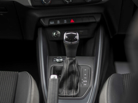 Audi A1 1.0 A1 Sportback 30 TFSI S Line Semi-Auto 5dr 36