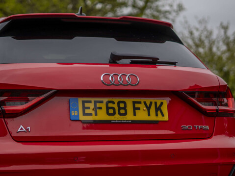 Audi A1 1.0 A1 Sportback 30 TFSI S Line Semi-Auto 5dr 9