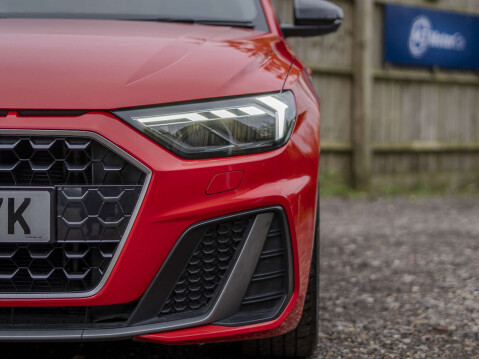 Audi A1 1.0 A1 Sportback 30 TFSI S Line Semi-Auto 5dr 13