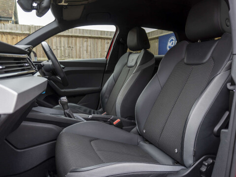 Audi A1 1.0 A1 Sportback 30 TFSI S Line Semi-Auto 5dr 26