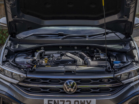 Volkswagen T-Roc 1.5 T-Roc R-Line TSI Semi-Auto 5dr 16
