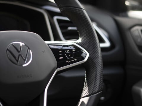 Volkswagen T-Roc 1.5 T-Roc R-Line TSI Semi-Auto 5dr 49