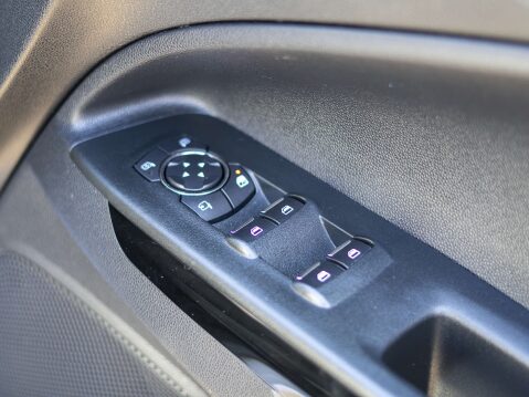 Ford Ecosport 1.0 EcoSport Titanium 5dr 29