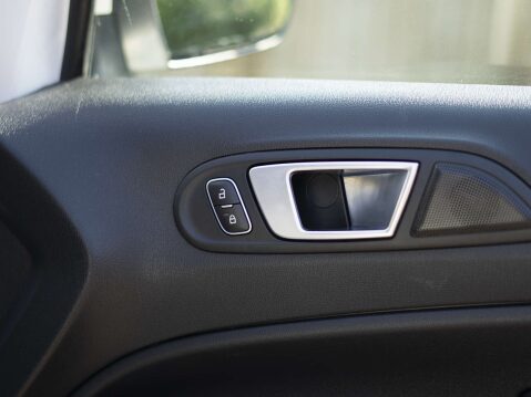 Ford Ecosport 1.0 EcoSport Titanium 5dr 39