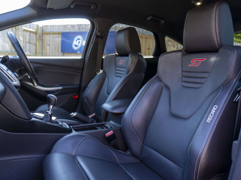 Ford Focus 2.0 Focus ST-3 T 5dr 44
