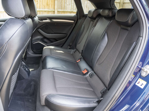 Audi A3 1.5 A3 Sportback 35 TFSI Black Edition Semi-Auto 5dr 34