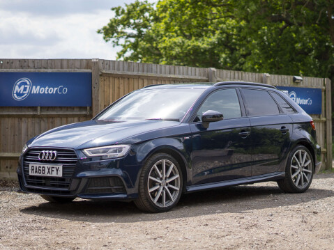Audi A3 1.5 A3 Sportback 35 TFSI Black Edition Semi-Auto 5dr 3
