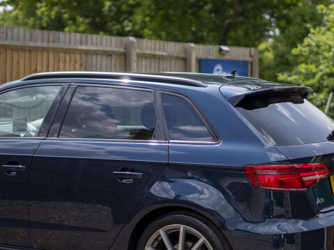 Audi A3 1.5 A3 Sportback 35 TFSI Black Edition Semi-Auto 5dr 28