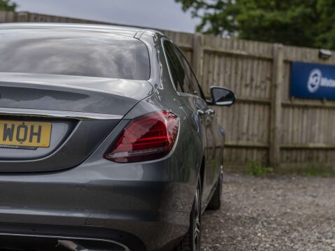 Mercedes-Benz C Class 2.0 C 220 Sport D Auto 4dr 7