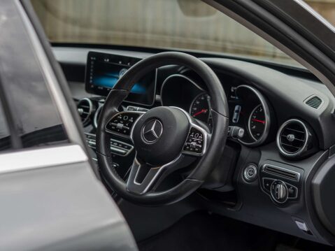 Mercedes-Benz C Class 2.0 C 220 Sport D Auto 4dr 33