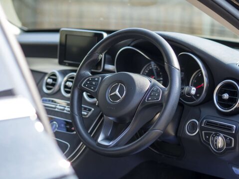 Mercedes-Benz C Class 2.1 C 220 Sport D Auto 5dr 36