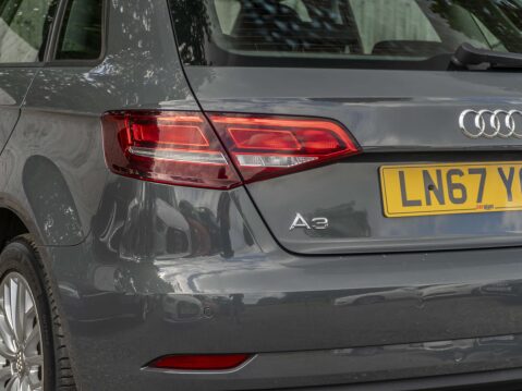 Audi A3 1.6 A3 Sportback SE Technik TDI 5dr 9