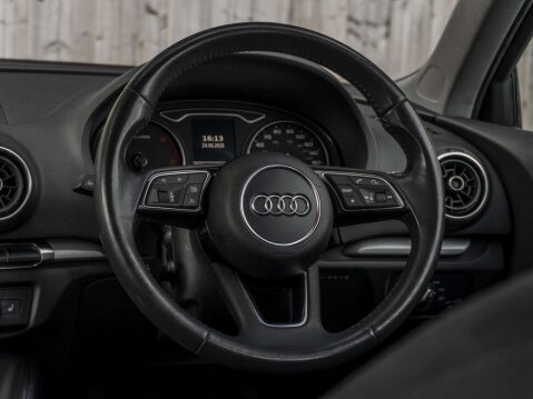 Audi A3 1.6 A3 Sportback SE Technik TDI 5dr 44