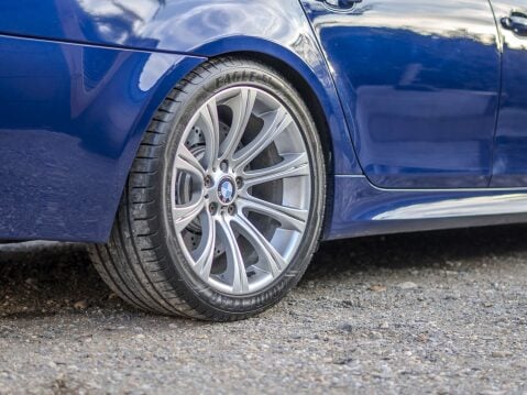 BMW 5 Series 5.0 M5 4dr 10