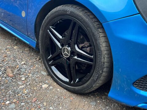 Mercedes-Benz A Class 1.6 A200 BlueEfficiency AMG Sport 5dr 19