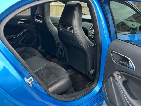 Mercedes-Benz A Class 1.6 A200 BlueEfficiency AMG Sport 5dr 34