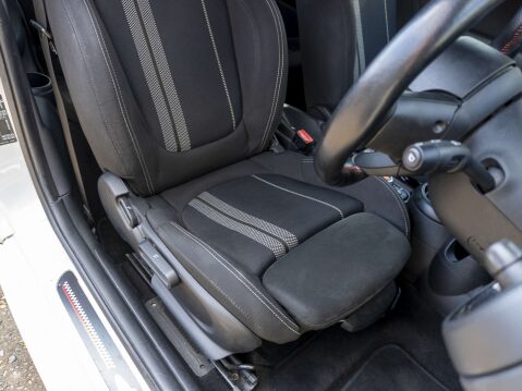 Mini Hatch 2.0 John Cooper Works 3dr 46