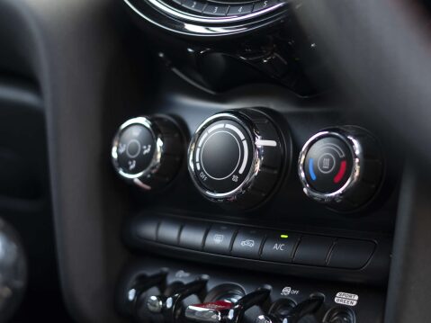 Mini Hatch 2.0 John Cooper Works 3dr 35