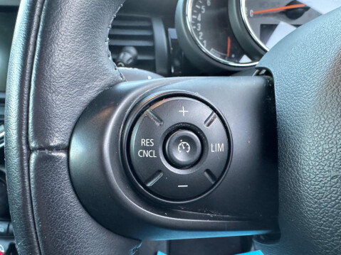 Mini Hatch 1.5 Cooper Euro 6 (s/s) 3dr 14