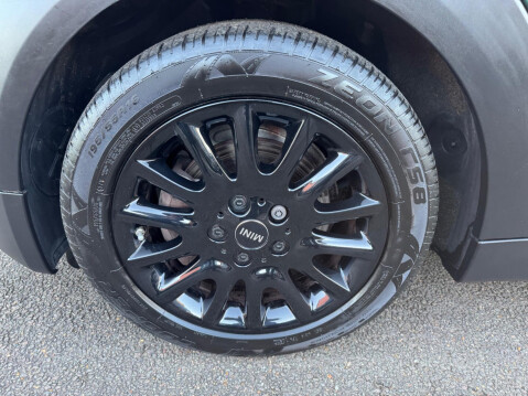 Mini Hatch 1.5 Cooper Euro 6 (s/s) 3dr 31