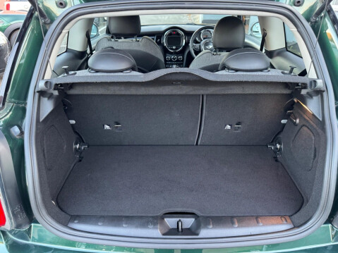 Mini Hatch 1.5 Cooper Euro 6 (s/s) 3dr 7