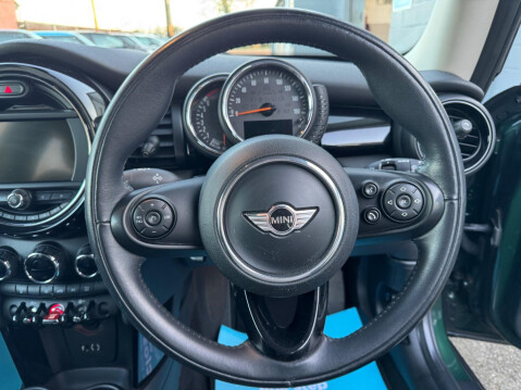 Mini Hatch 1.5 Cooper Euro 6 (s/s) 3dr 18