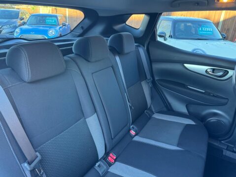 Nissan Qashqai 1.2 DIG-T N-Connecta Euro 6 (s/s) 5dr 20