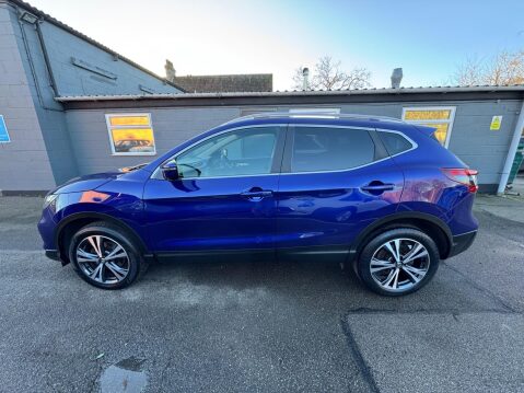 Nissan Qashqai 1.2 DIG-T N-Connecta Euro 6 (s/s) 5dr 7