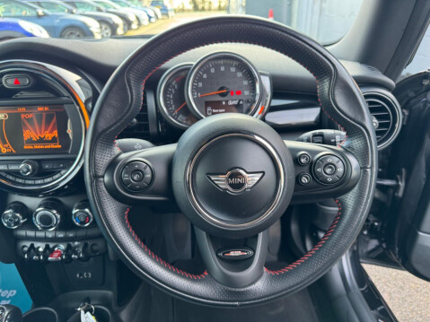 Mini Hatch 1.5 One 1499 GT Euro 6 (s/s) 3dr 31