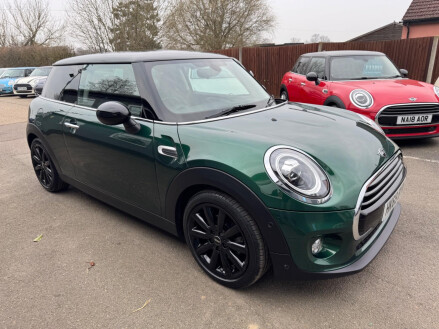 Mini Hatch 1.5 Cooper Classic Euro 6 (s/s) 3dr